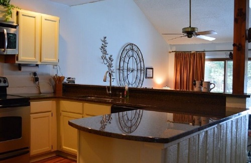 Harbor Springs Condo | Beautiful Harbor Cove: 4BR Oceanfront Retreat, Rated 9.8