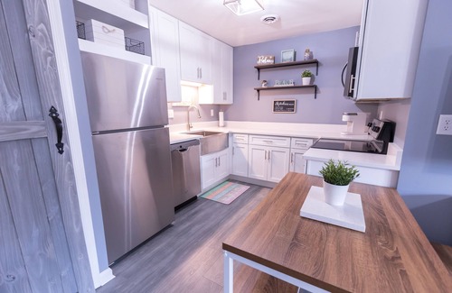 North Ocean City Condo | Renovated Condo with Private Courtyard & Oceanfront Pool
