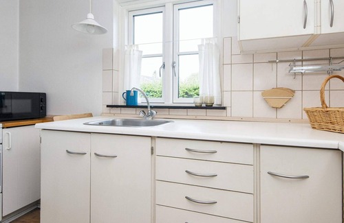 Hvidbjerg Strand House | Family-Friendly Holiday Home for 5 in Borkop