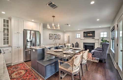 College Hills Estates House | Inviting Cottage with Patio Near TX A&M Campus!