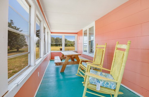 Berlin Cottage | Renovated Cottage with Ocean View & Seasonal Pool Retreat