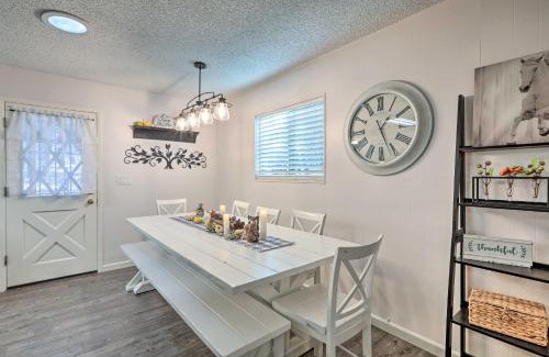 Munds Park House | Renovated Munds Park Cottage with Grill & Family-Friendly Fun