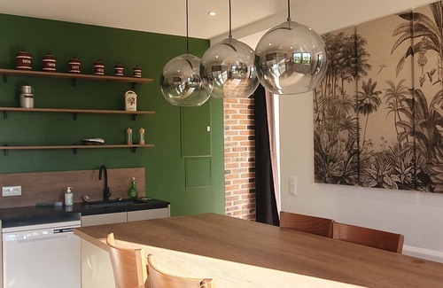 Rugles House | Renovated country house on 6000m² of wooded grounds with spa and sauna.