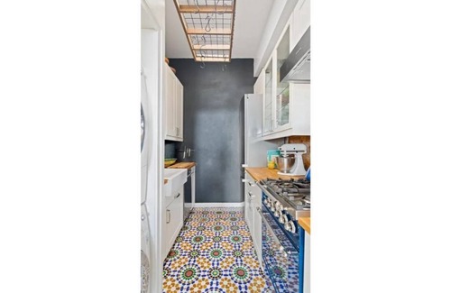Gowanus Apartment | Cozy 1BR Retreat in Park Slope with Private Roof Deck