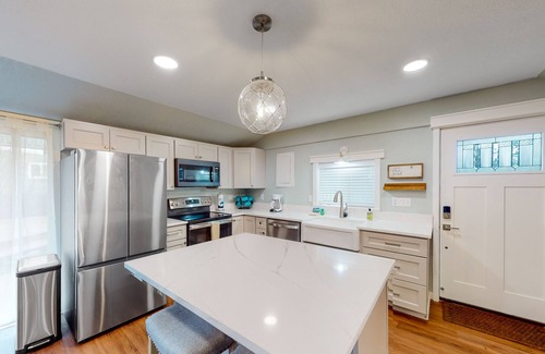 Netarts House | Dog-Friendly Cottage with Ocean View & Comfortable Amenities