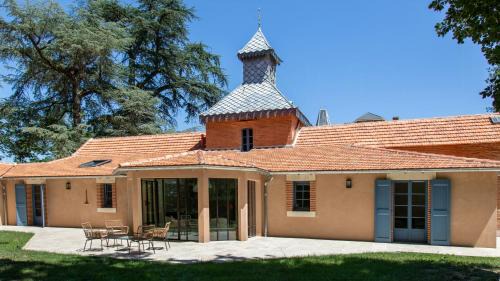 Brens House | Renovated Dovecote Near The City Of Albi