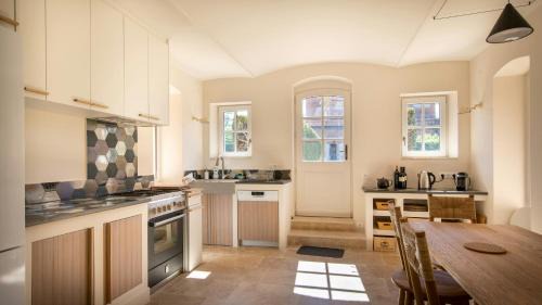 Brens House | Renovated Dovecote Near The City Of Albi