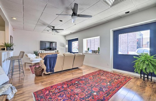 Downtown Apartment | Modern Downtown Retreat Just Steps from Plaza Park