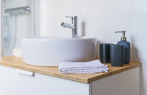 Cranz Apartment | Renovated duplex with stunning views and right on the water
