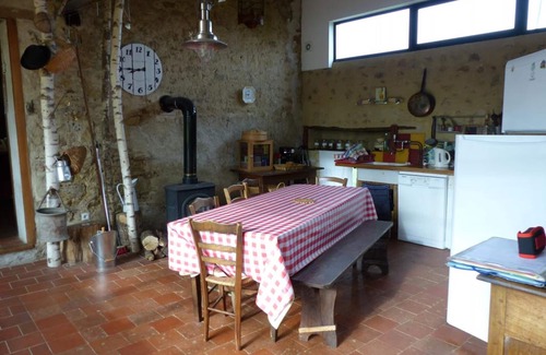 Beaune-d'Allier Cottage | Gite Beaune-d'Allier: Family-Friendly Retreat with Spa