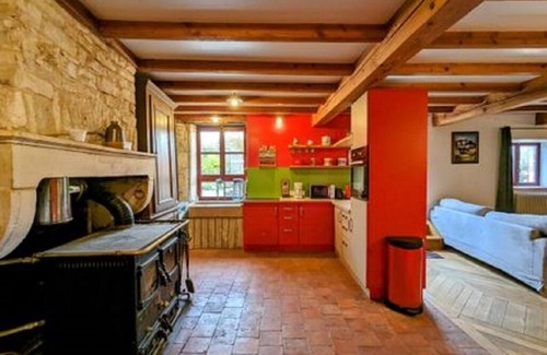 Mauvages House | Renovated Farmhouse Retreat with Scenic Lake and Ocean Views