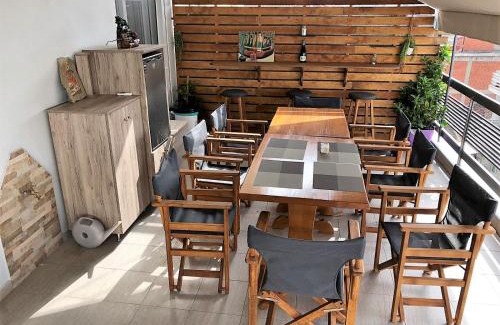 Karditsa Apartment | Renovated Flat with Large Balcony & Top-Rated Amenities