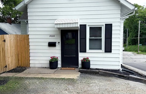 Davenport House | Renovated Historic Duplex East Davenport Village
