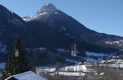 La Balme-de-Thuy House | Renovated Retreat Between Annecy and La Clusaz, Lake View