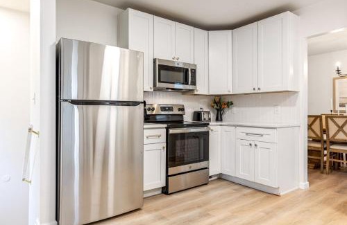 Wentzville House | Family-Friendly Renovated House for 14 in Wentzville MO