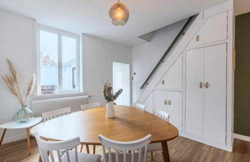 Wasquehal House | Renovated House with Terrace & Family-Friendly Features