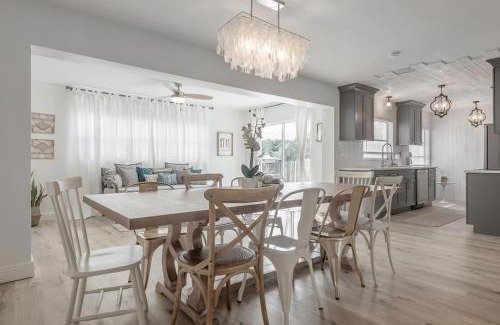 Largo House | Relaxing Largo Heated Pool Home: Perfect for Families