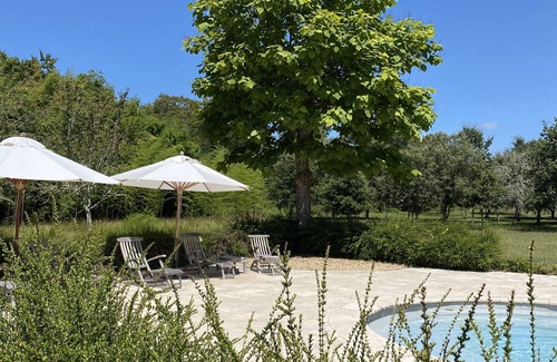 Fargues-sur-Ourbise House | Enchanting Château Retreat Amidst Truffle Trees in France
