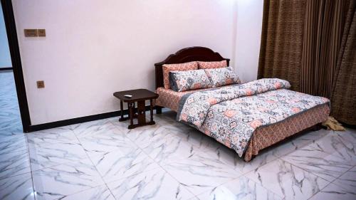 Mirpur Apartment | Modern Apartment with Hot Tub - Perfect for Families