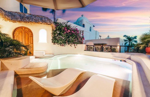 P Chahue Villa | Renovated Ocean View Villa with Private Pool & Spa