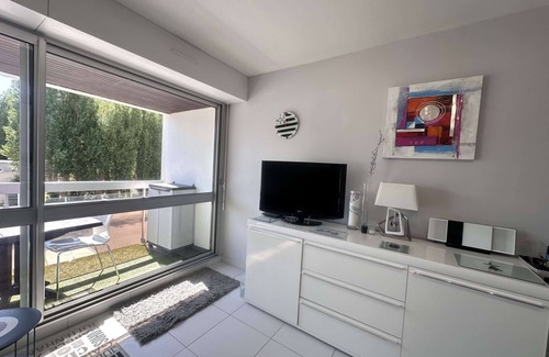 Benodet Apartment | Renovated one-bedroom apartment, 100m from the sea and 350m from the Thalassotherapy center!
