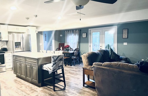 Chester House | Charming Rancher on Kent Island with Spa and Pet-Friendly Perks