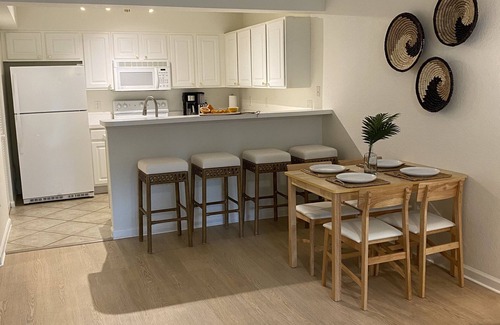 Winkler Condo | Renovated Resort Condo with Salt Water Pool in Fort Myers