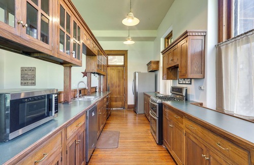 Florence House | Unique Schoolhouse Retreat with Piano and Private Deck