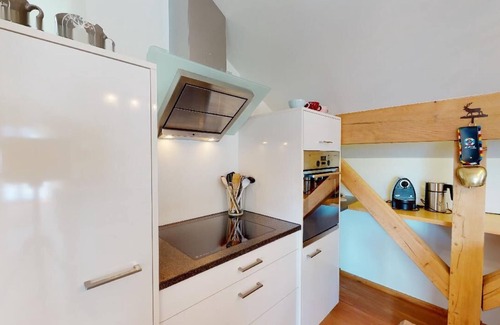 Pontresina Apartment | Cozy Alpine Loft: Ideal Retreat for Couples & Families