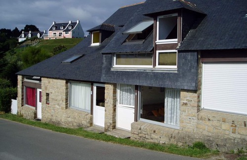Le Palais Apartment | Cozy Studio Le Palais: Ideal for 4, Spa & Breakfast Included
