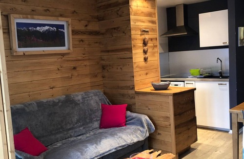 Pra Loup Apartment | Cozy Studio Pra-Loup: Ideal for 4, Family-Friendly Stay