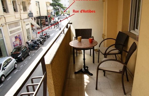 Cannes City Centre Apartment | Modern Studio Steps from Croisette & Palais des Festivals