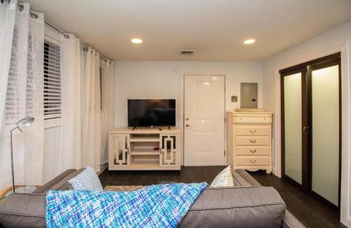 Beacon Hill Apartment | Modern Studio Steps from MGH & Suffolk University