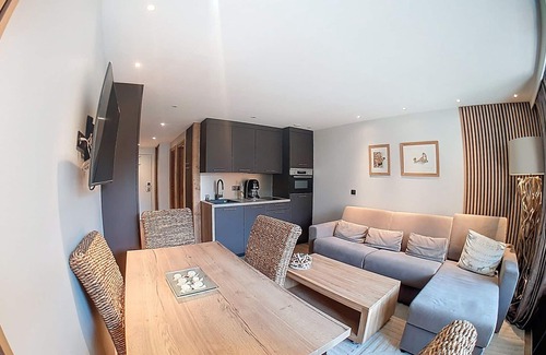 Val-d'Isere Apartment | Renovated studio Val-d'Isère center, balcony