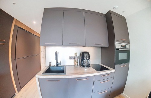 Val-d'Isere Apartment | Renovated studio Val-d'Isère center, balcony