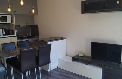 Le Super-Sauze Apartment | Pet-Friendly Studio Enchastrayes: Perfect for 4 Guests!