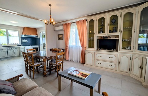 Argy Cottage | Renovated Townhouse in Argy: Private Garden, Game Room, Near Château and ZooParc de Beauval