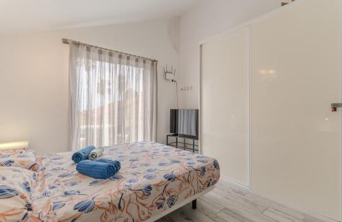 El Madronal Villa | Renovated Villa in Las Americas Sea Coast