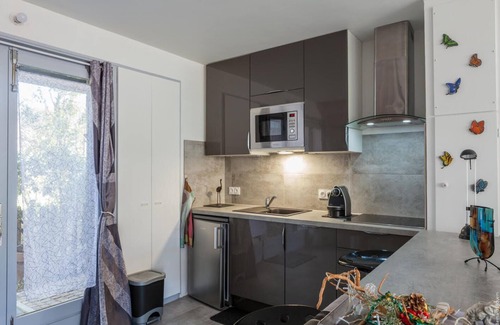 Thonon-les-Bains House | Waterfront Villa with Boat Mooring & Exceptional Guest Rating