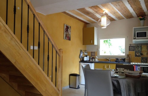 Avignon House | Delightful Renovated XVIII Century Dovecote with Pool