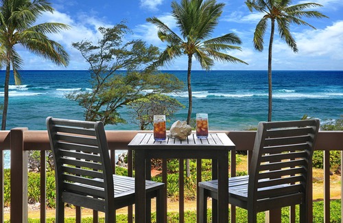Lihue Condo | Experience Oceanfront Bliss in Our Newly Renovated Suite