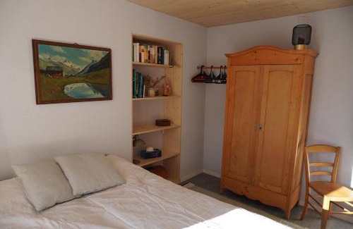 Evolene Apartment | Spacious Family-Friendly Apartment for 1-6 Guests