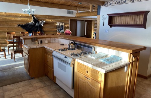 New Meadows Cabin | Experience the Lodge at Hotsprings Ranch: 115 Acres of Adventure