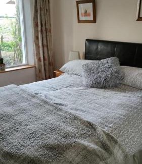 Mayour House | Pet-Friendly Holiday Homes in Roscrea, Ireland