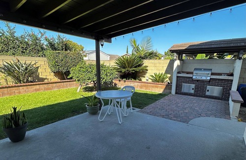 Harbor House | Cozy 2-Story Home: Rent a Fully Furnished Room Today!