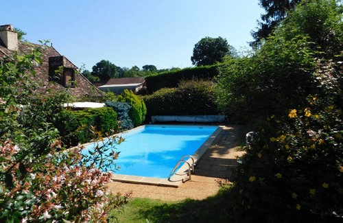 Lanquais House | Relax in a Private Pool House in Dordogne with Pets Welcome