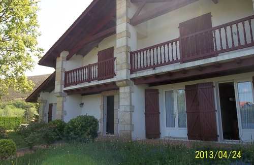Ascain Ski Chalet | Beautiful Retreat near Sea and Mountains in Aquitaine