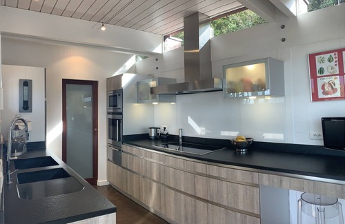 Veyrier-du-Lac Villa | Idyllic House of Light: 5-Star Retreat in Veyrier-du-Lac