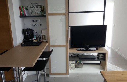 Tresserre Apartment | Rent Independent modern studio with garden