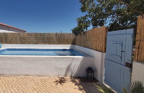 Silves House | Rental house with private pool in the orange trees.